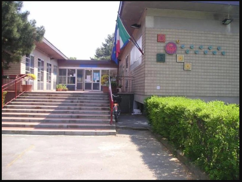 Ingresso Scuola dell'Infanzia Bruno Munari